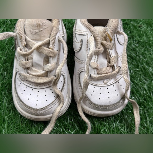 Nike Kids Sneakers‎ Size 3C - Picture 6 of 7